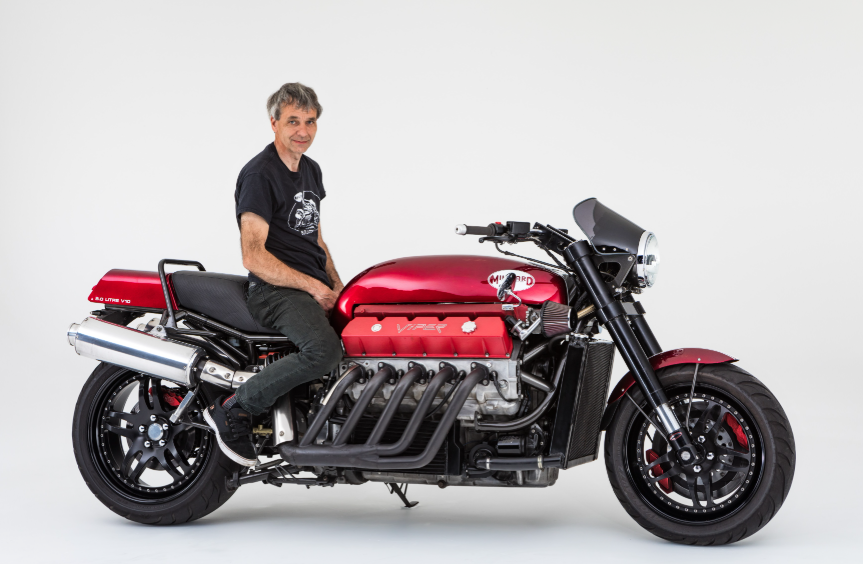 Millyard Viper V10 ndryshon pronar: Motoçikleta 8,000 cc u shit për rreth 152,000 euro