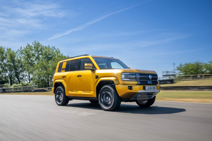 Kinezët sjellin rivalin e Defender-it: 544 kuaj fuqi dhe konsum vetëm 4.2 l/100 km