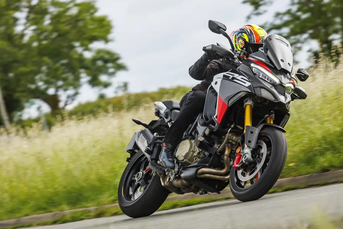 Ducati Multistrada V4 RS 2026 është superbike për udhëtime: 180 kuaj fuqi dhe çmim që kalon 39 mijë euro